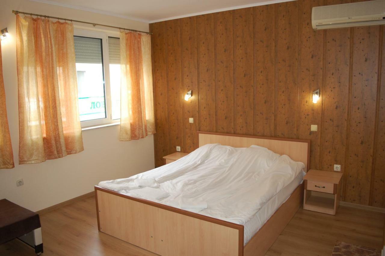 Hotel Vitosha Tryavna Esterno foto
