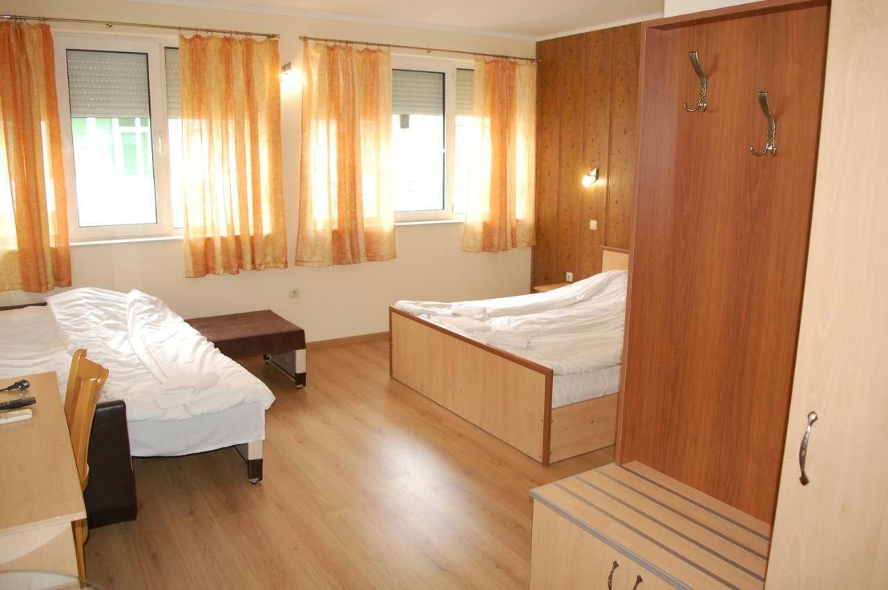 Hotel Vitosha Tryavna Esterno foto