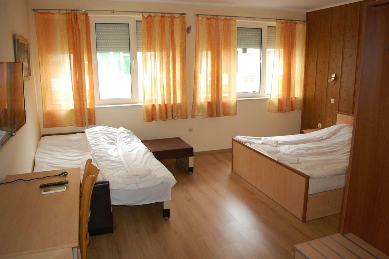 Hotel Vitosha Tryavna Esterno foto