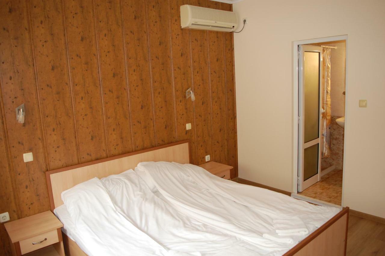 Hotel Vitosha Tryavna Esterno foto