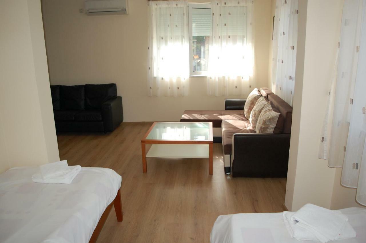 Hotel Vitosha Tryavna Esterno foto
