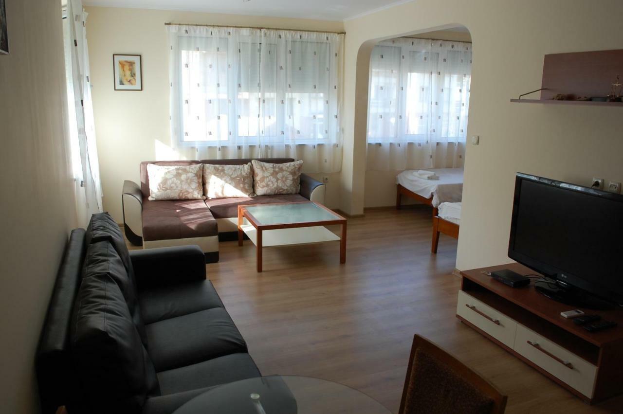 Hotel Vitosha Tryavna Esterno foto